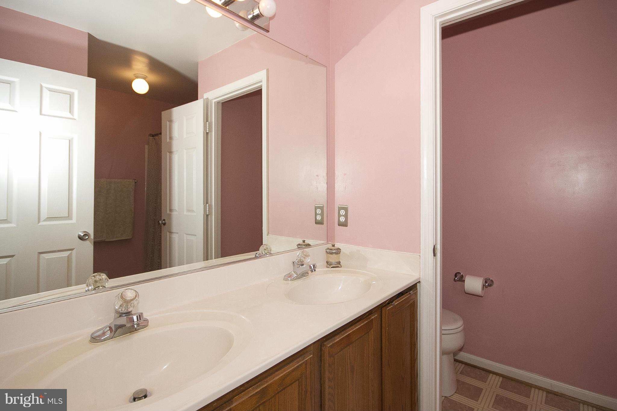 10921 Baskerville Road Reisterstown, MD 21136 - Photo 14 of 25 Bath (Master)
