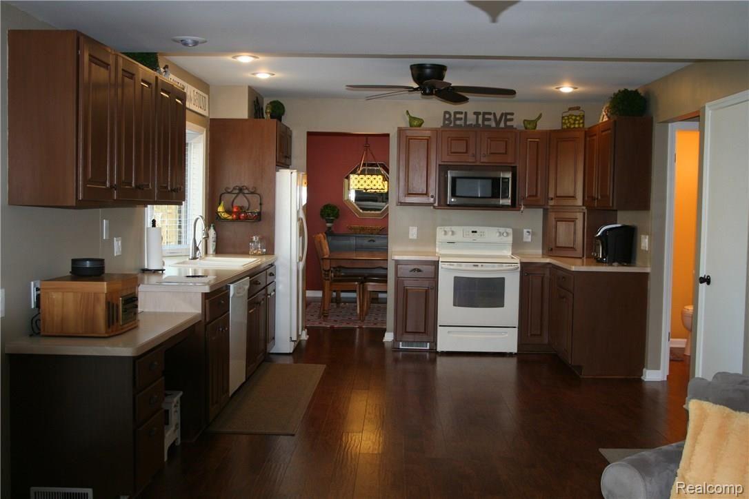 5200 Timber Ridge Trail Clarkston, MI 48346 - Photo 17 of 40 354.JPG