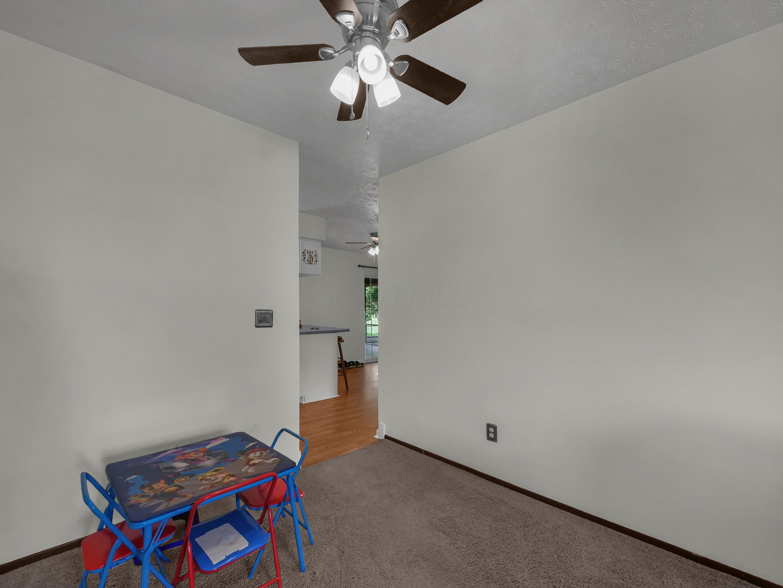 566 Deanna Stroll Road Heath, OH 43056 - Photo 7 of 31 Dining Area