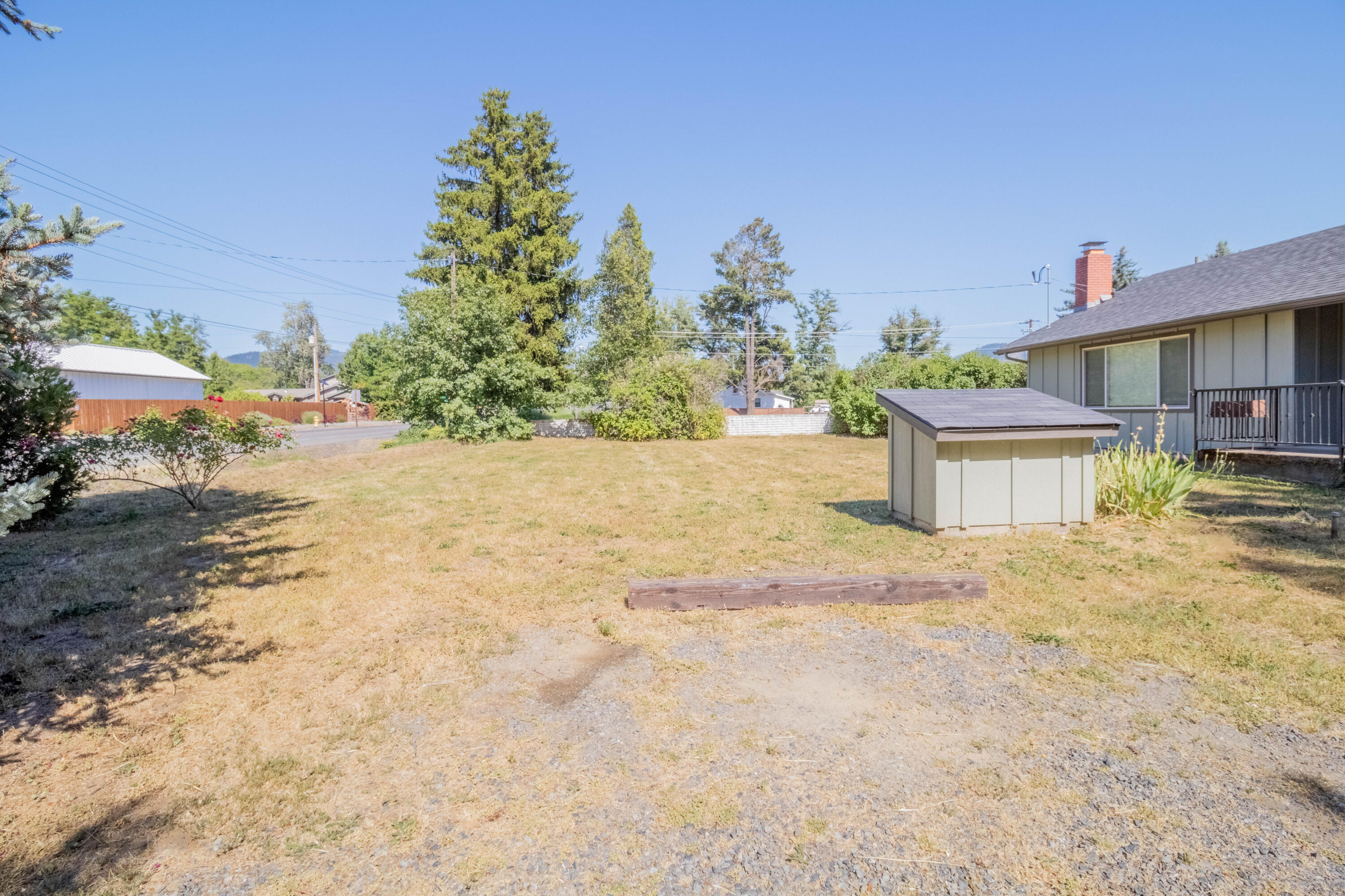 2087 Upper River Road Grants Pass, OR 97526 - Photo 46 of 47 43