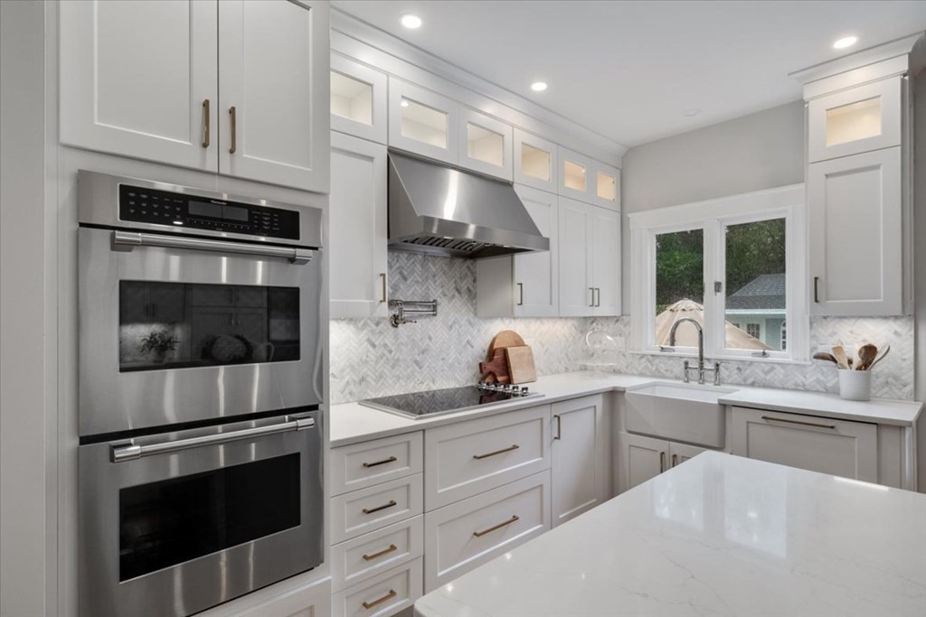 7 Old Town Road Walpole, MA 02081 - Photo 11 of 42 Gallery Image 11