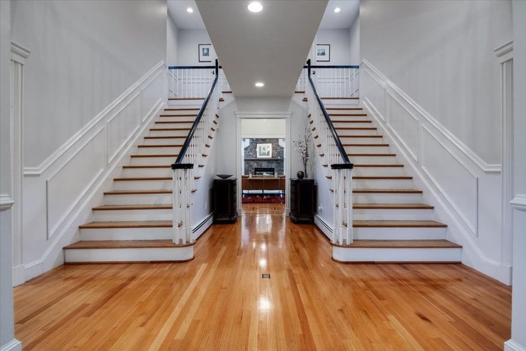 7 Old Town Road Walpole, MA 02081 - Photo 3 of 42 Gallery Image 3