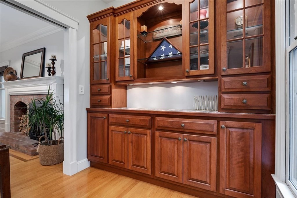 7 Old Town Road Walpole, MA 02081 - Photo 7 of 42 Gallery Image 7