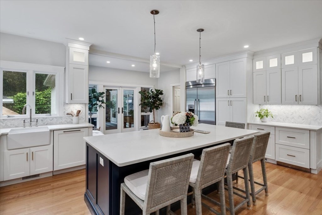 7 Old Town Road Walpole, MA 02081 - Photo 10 of 42 Gallery Image 10
