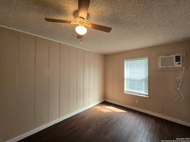 $995 | 1484 West Klein Road, New Braunfels, TX 78130