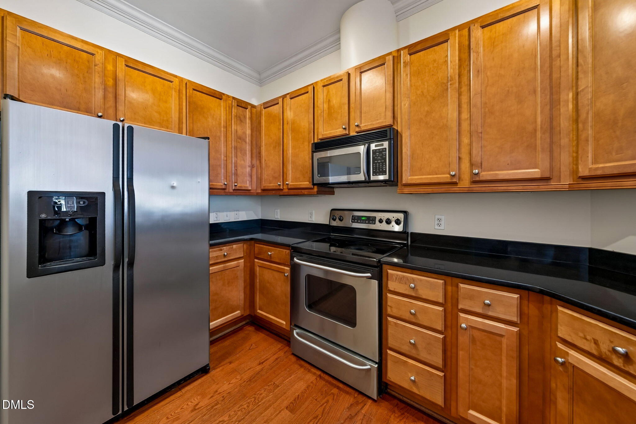 317 West Morgan Street Raleigh, NC 27601 - Photo 7 of 27 10-web-or-mls-317 West Morgan Street -10