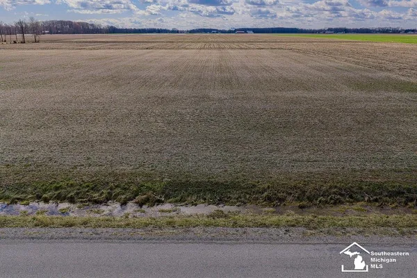 $79,995 | East Newburg Road, Carleton, MI 48117