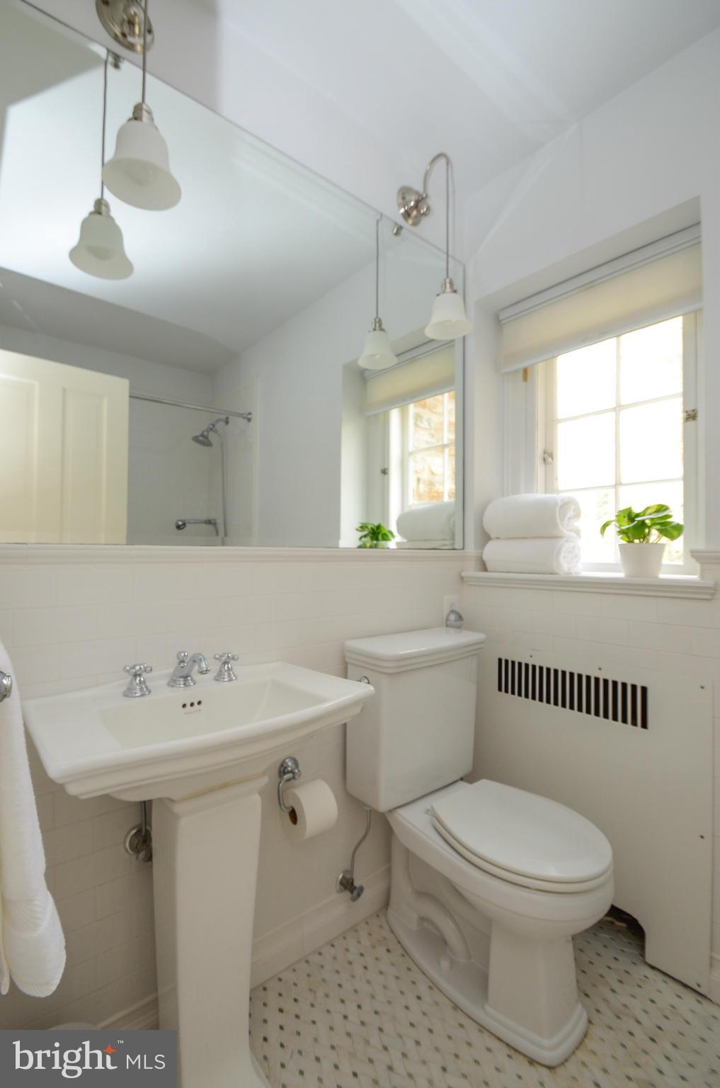 3801 Fenchurch Road Baltimore, MD 21218 - Photo 23 of 30 Upper Level Bathroom