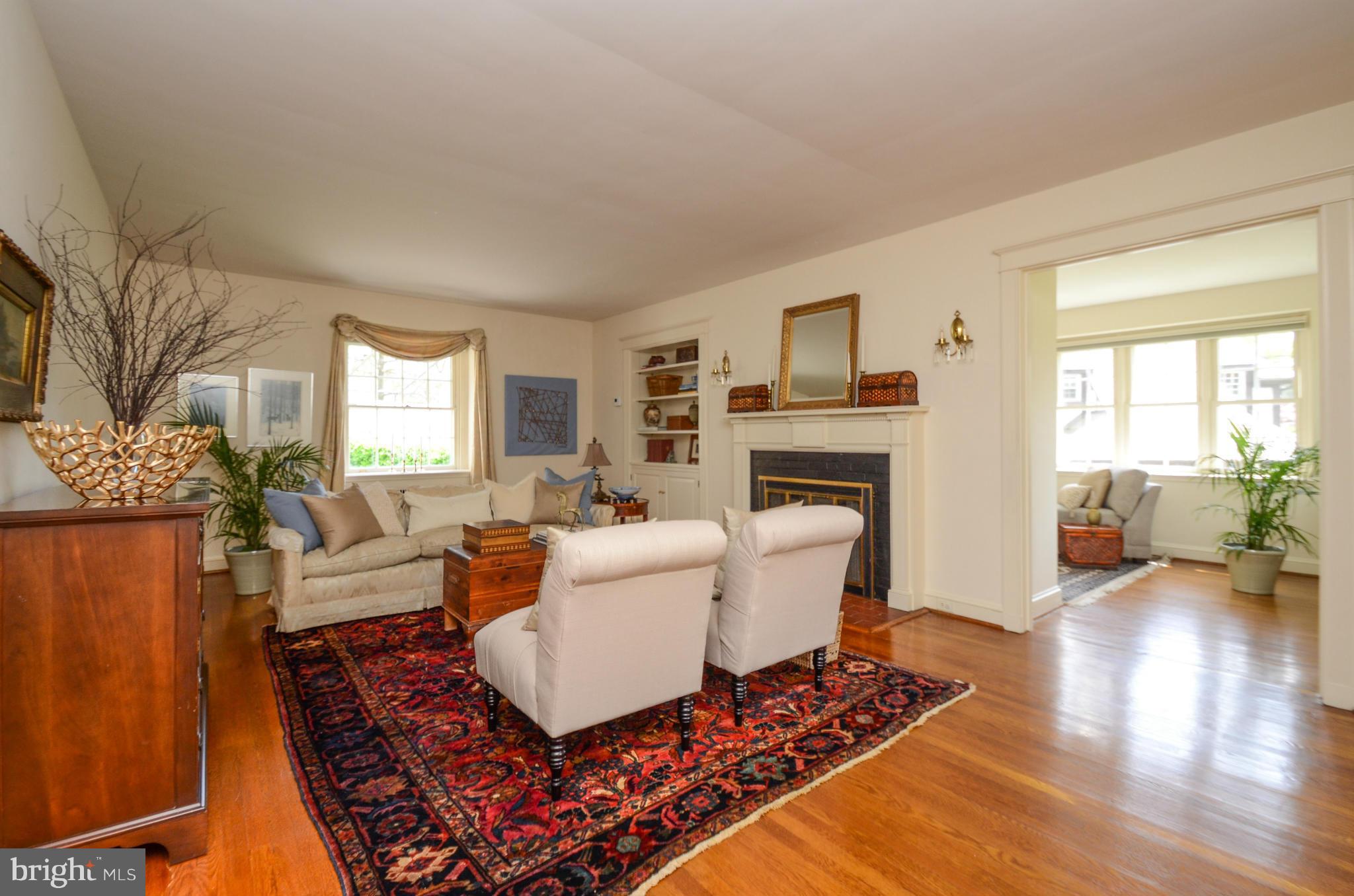 3801 Fenchurch Road Baltimore, MD 21218 - Photo 4 of 30 Living Room
