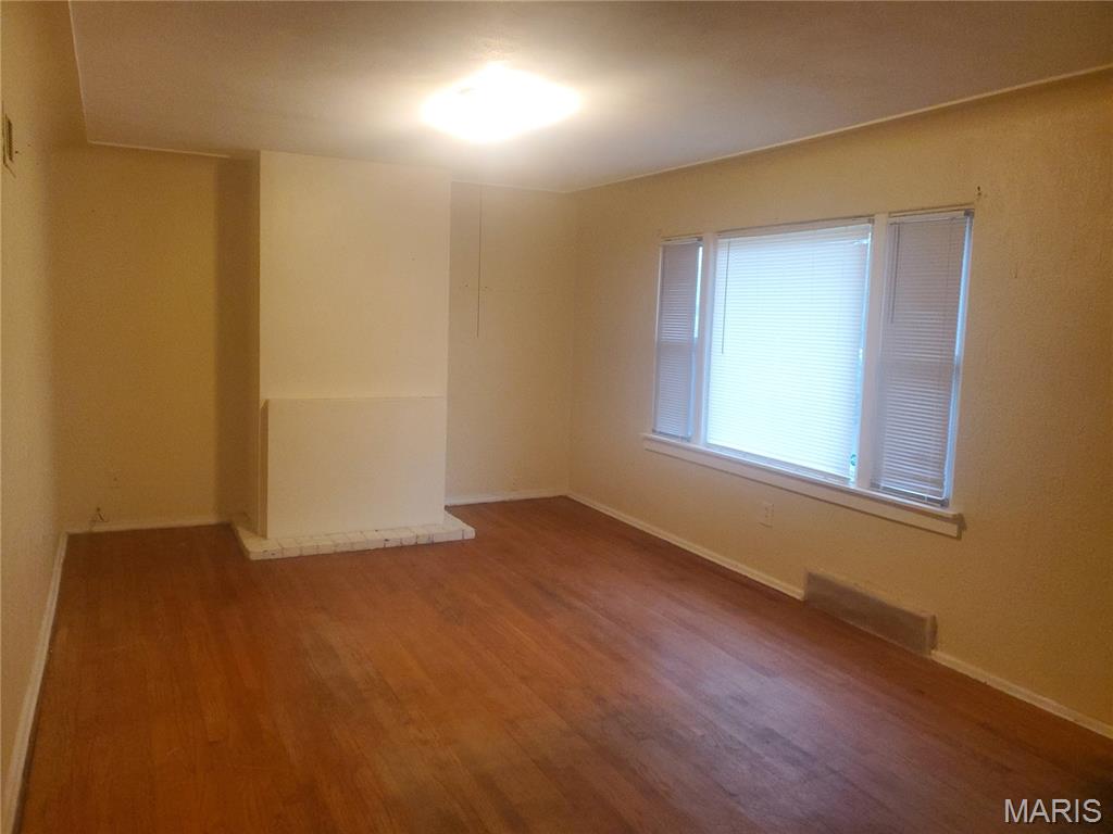 768 Leon Street Cahokia, IL 62206 - Photo 2 of 27