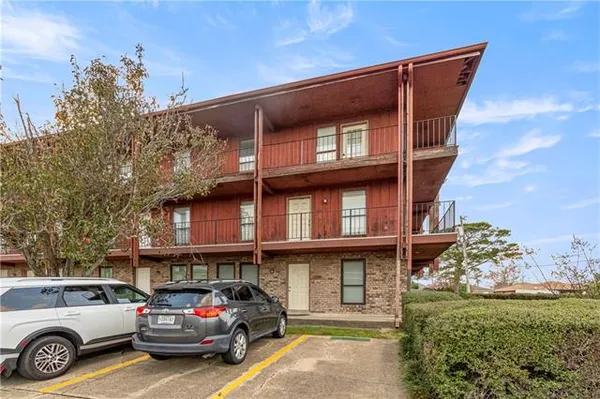 $139,000 | 1448 Carrollton Avenue, Unit 208, Metairie, LA 70005