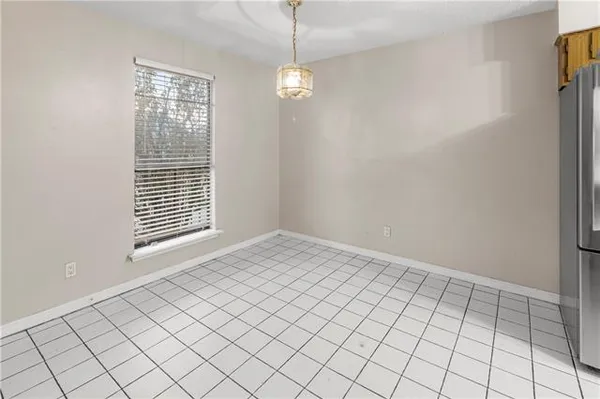 $139,000 | 1448 Carrollton Avenue, Unit 208, Metairie, LA 70005