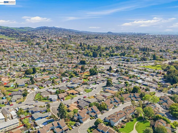$398,000 | 124 Westgate Circle, San Pablo, CA 94806