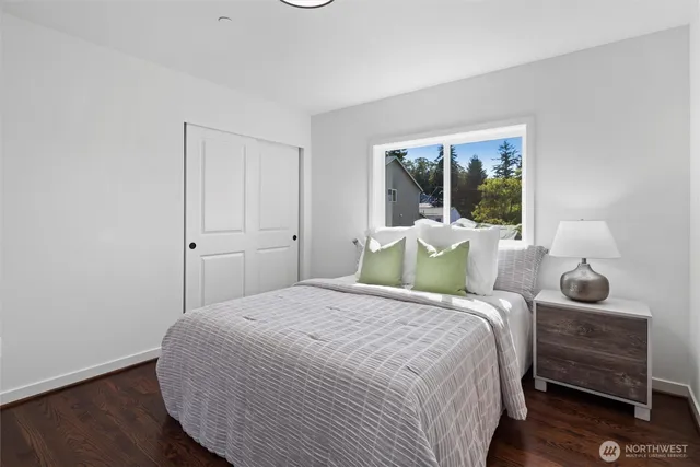 $899,000 | 2211 Southwest 103rd Place, Seattle, WA 98146