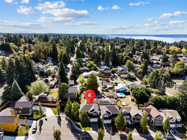 $899,000 | 2211 Southwest 103rd Place, Seattle, WA 98146