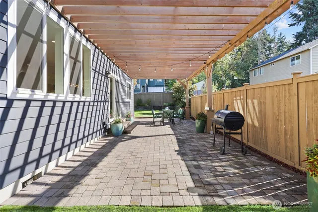 $899,000 | 2211 Southwest 103rd Place, Seattle, WA 98146