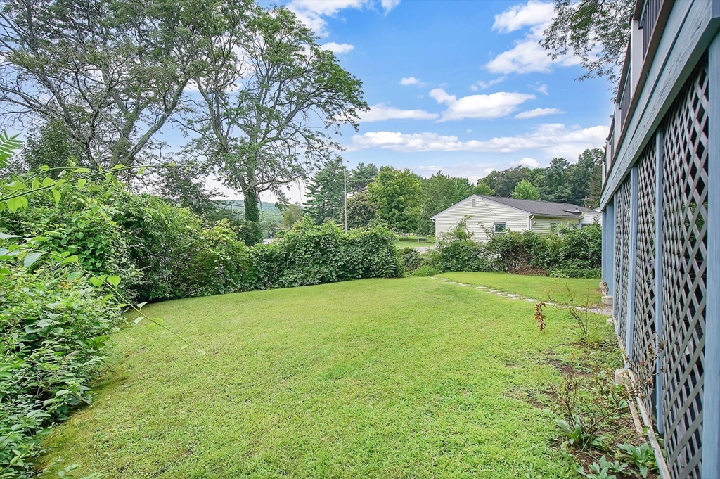 35 Ridgeway Street Holyoke, MA 01040 - Photo 34 of 36 Gallery Image 34