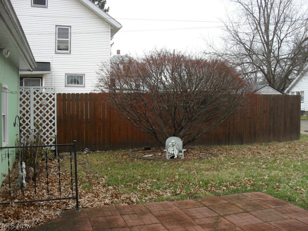 632 Walnut Road Southwest Massillon, OH 44647 - Photo 2 of 18 Gallery Image 2