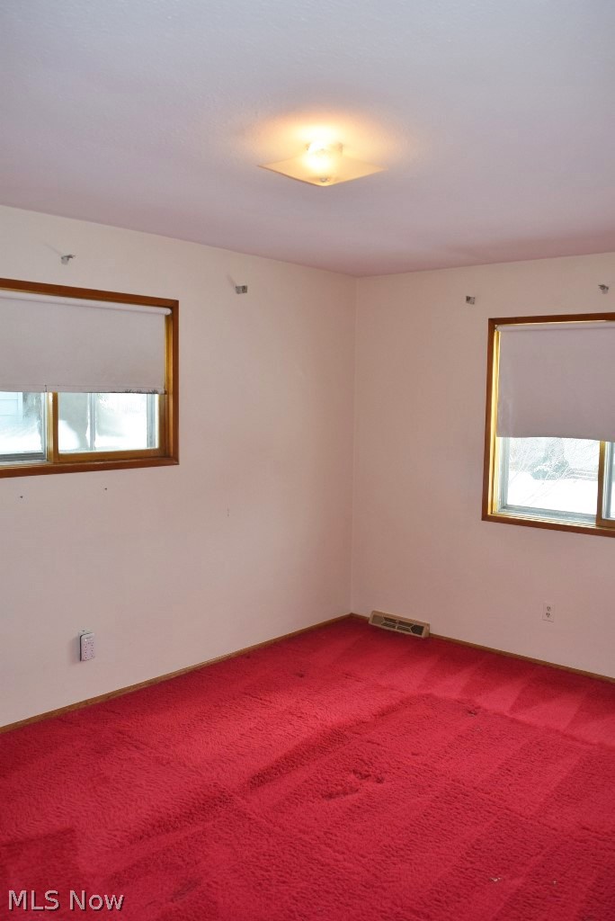 4083 Linnell Road Cleveland, OH 44121 - Photo 9 of 16