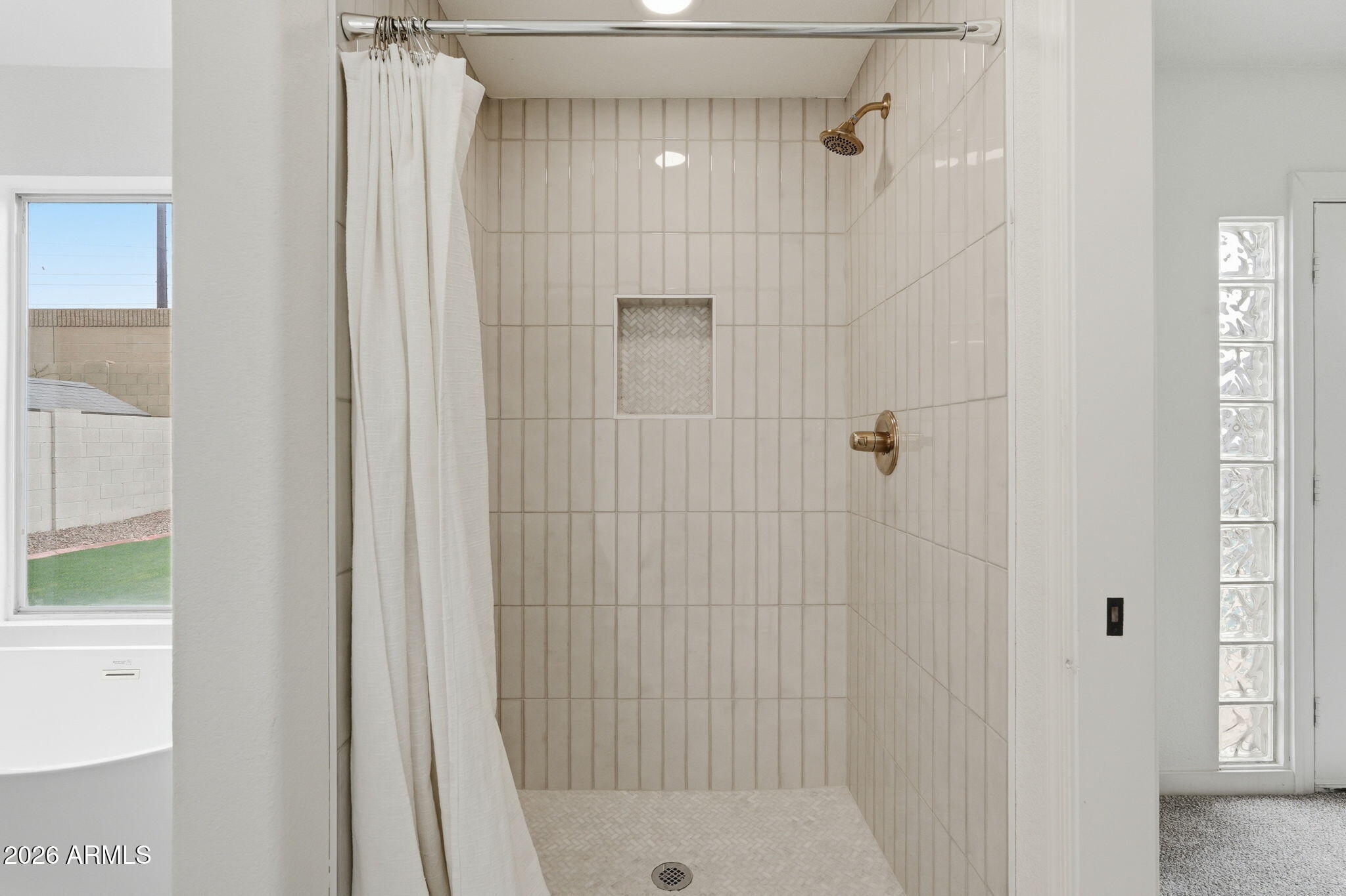 1635 East Fremont Road Phoenix, AZ 85042 - Photo 29 of 47 Primary Ensuite