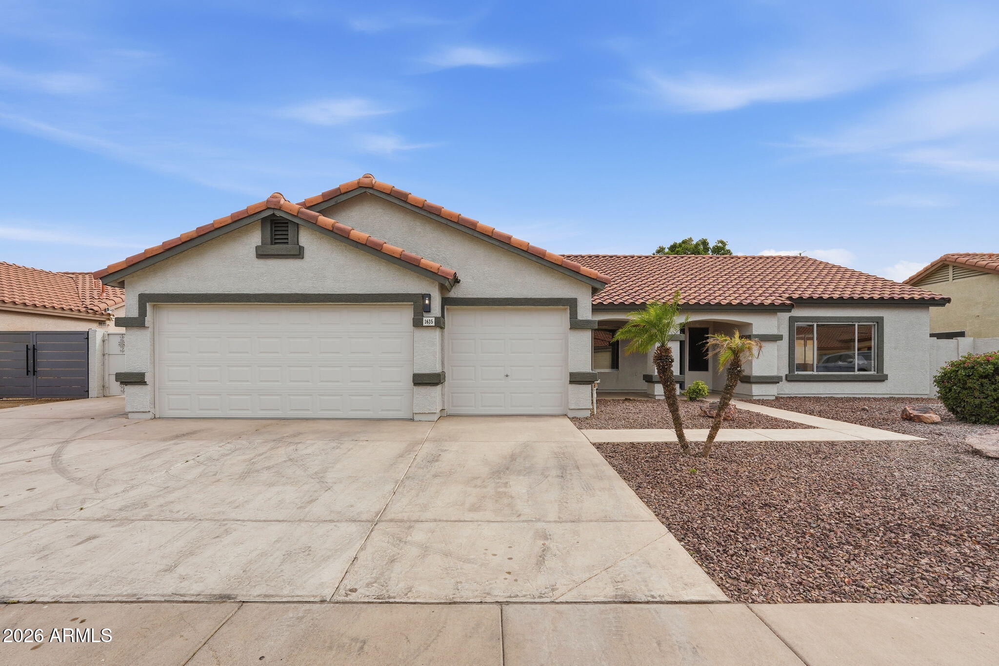 1635 East Fremont Road Phoenix, AZ 85042 - Photo 2 of 47 Front