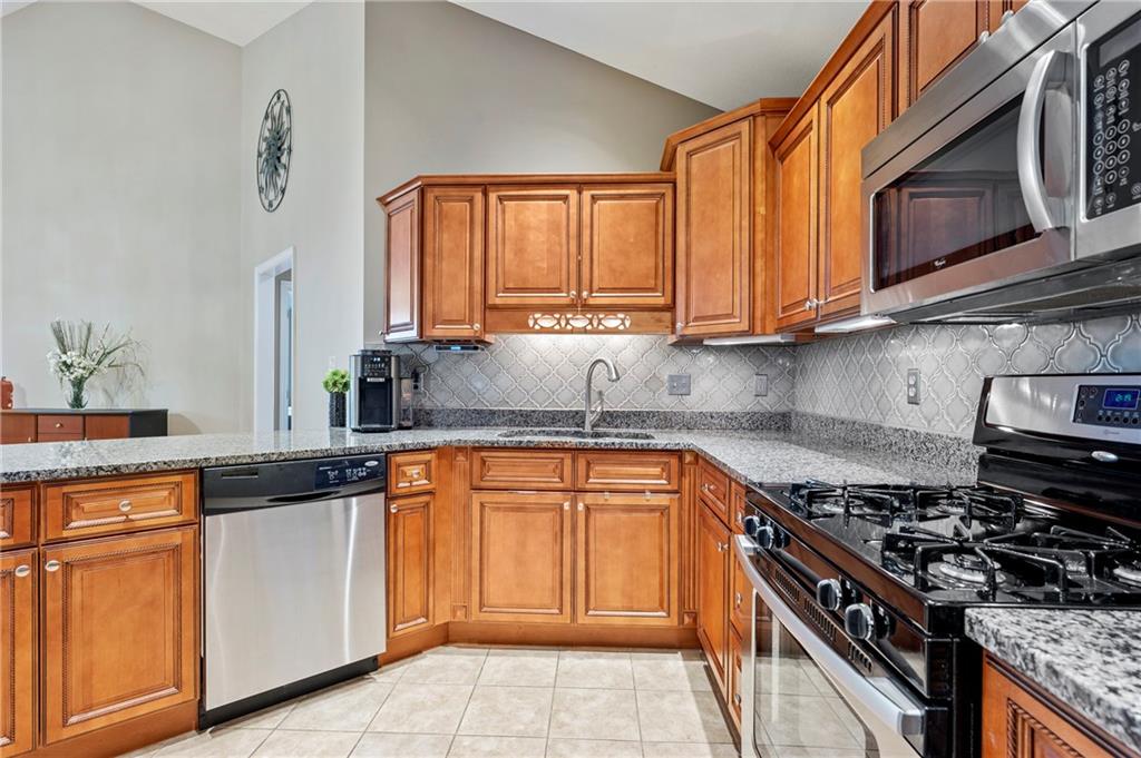 339 Saddlebrook Road Gibsonia, PA 15044 - Photo 9 of 34 Gallery Image 9