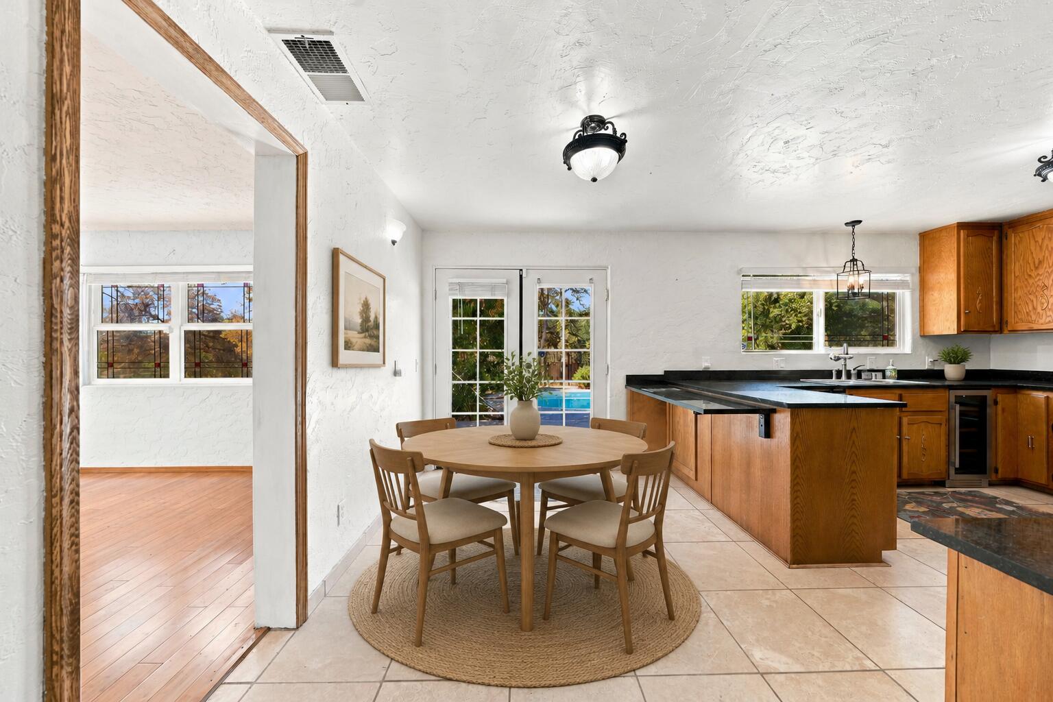 21445 Wilcox Road Red Bluff, CA 96080 - Photo 13 of 55 Dining