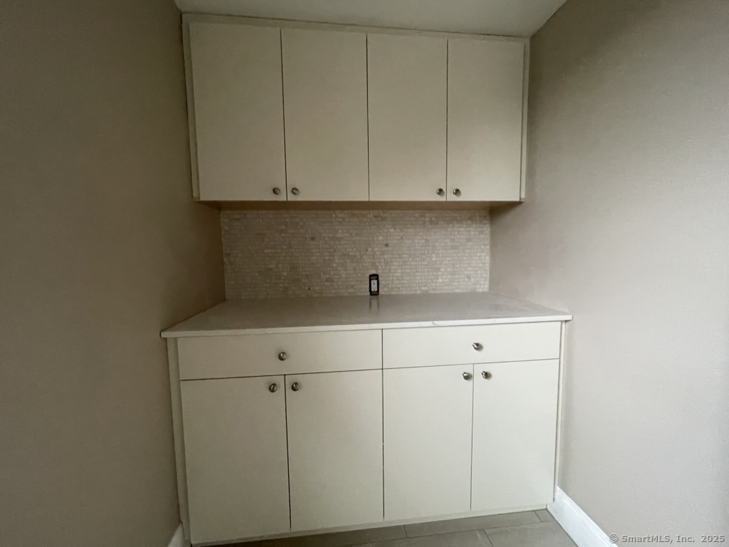 174 Fairview Avenue, Unit 1 Bridgeport, CT 06606 - Photo 4 of 9