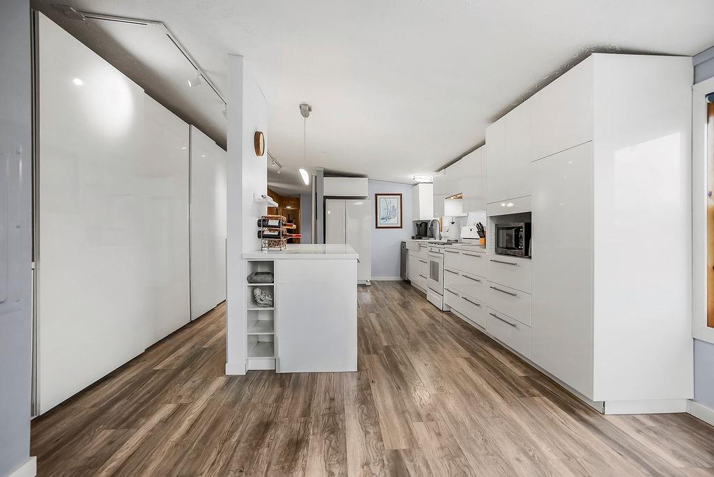 2715 Kelly Road Blue Mound, KS 66010 - Photo 12 of 53