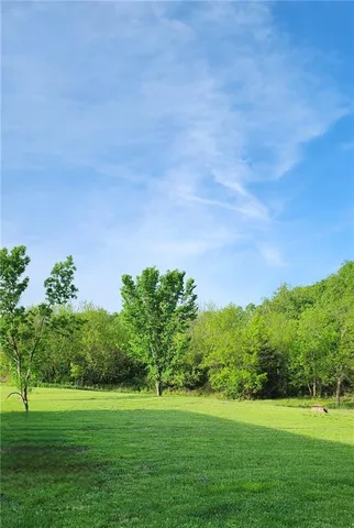 $385,000 | 2715 Kelly Road, Blue Mound, KS 66010