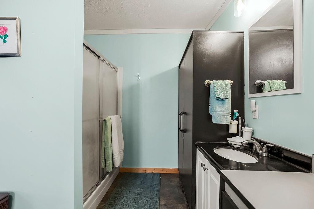 2715 Kelly Road Blue Mound, KS 66010 - Photo 25 of 53