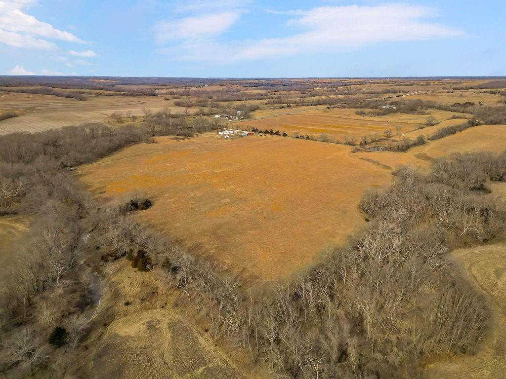 2715 Kelly Road Blue Mound, KS 66010 - Photo 34 of 53
