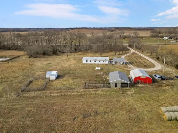 $375,000 | 2715 Kelly Road, Blue Mound, KS 66010
