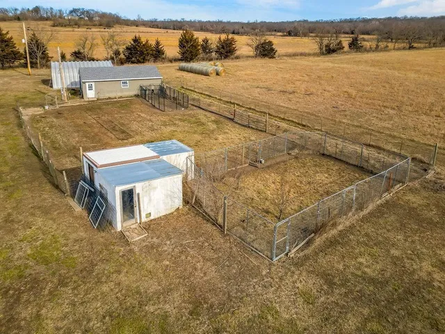 $385,000 | 2715 Kelly Road, Blue Mound, KS 66010