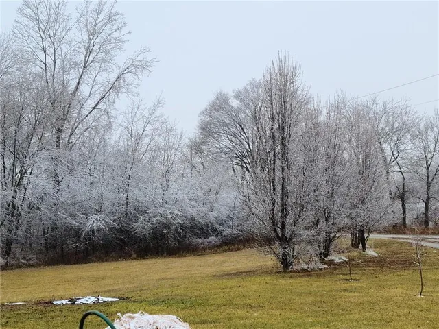 $385,000 | 2715 Kelly Road, Blue Mound, KS 66010