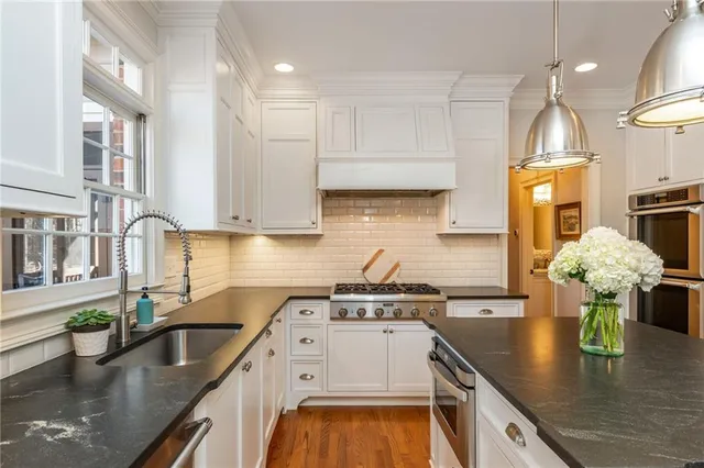 $1,100,000 | 9365 Bluffwind Chase, Roswell, GA 30076