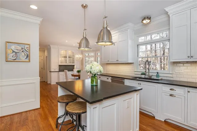 $1,100,000 | 9365 Bluffwind Chase, Roswell, GA 30076