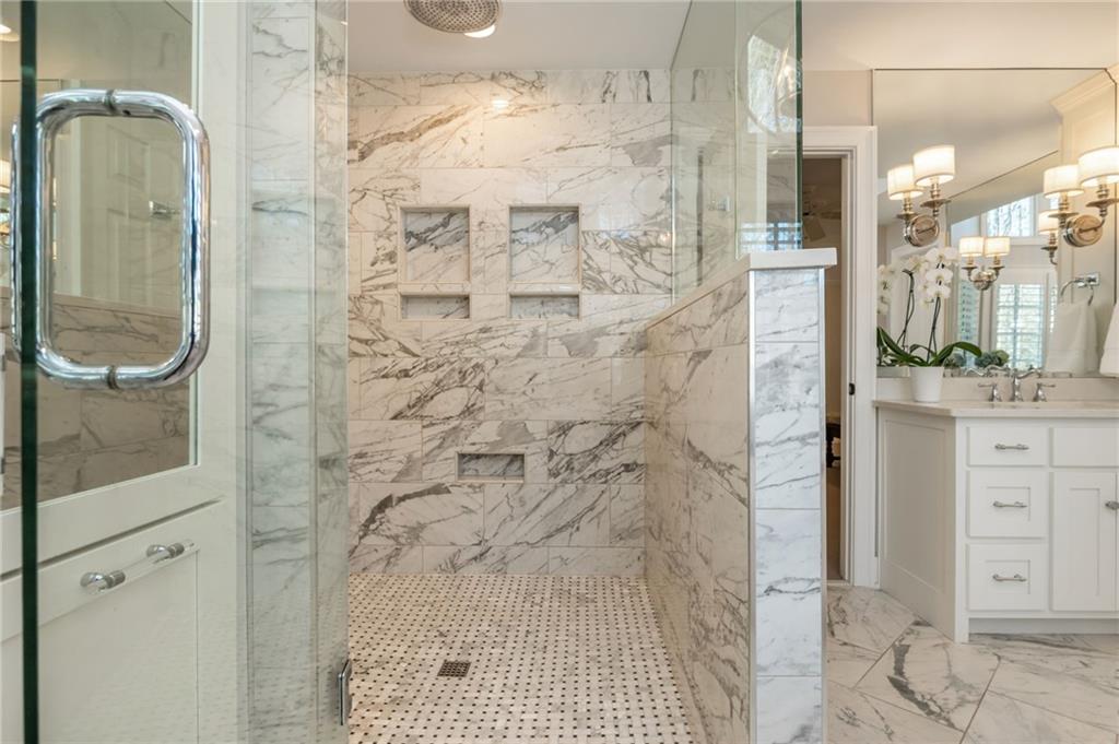 9365 Bluffwind Chase Roswell, GA 30076 - Photo 37 of 78