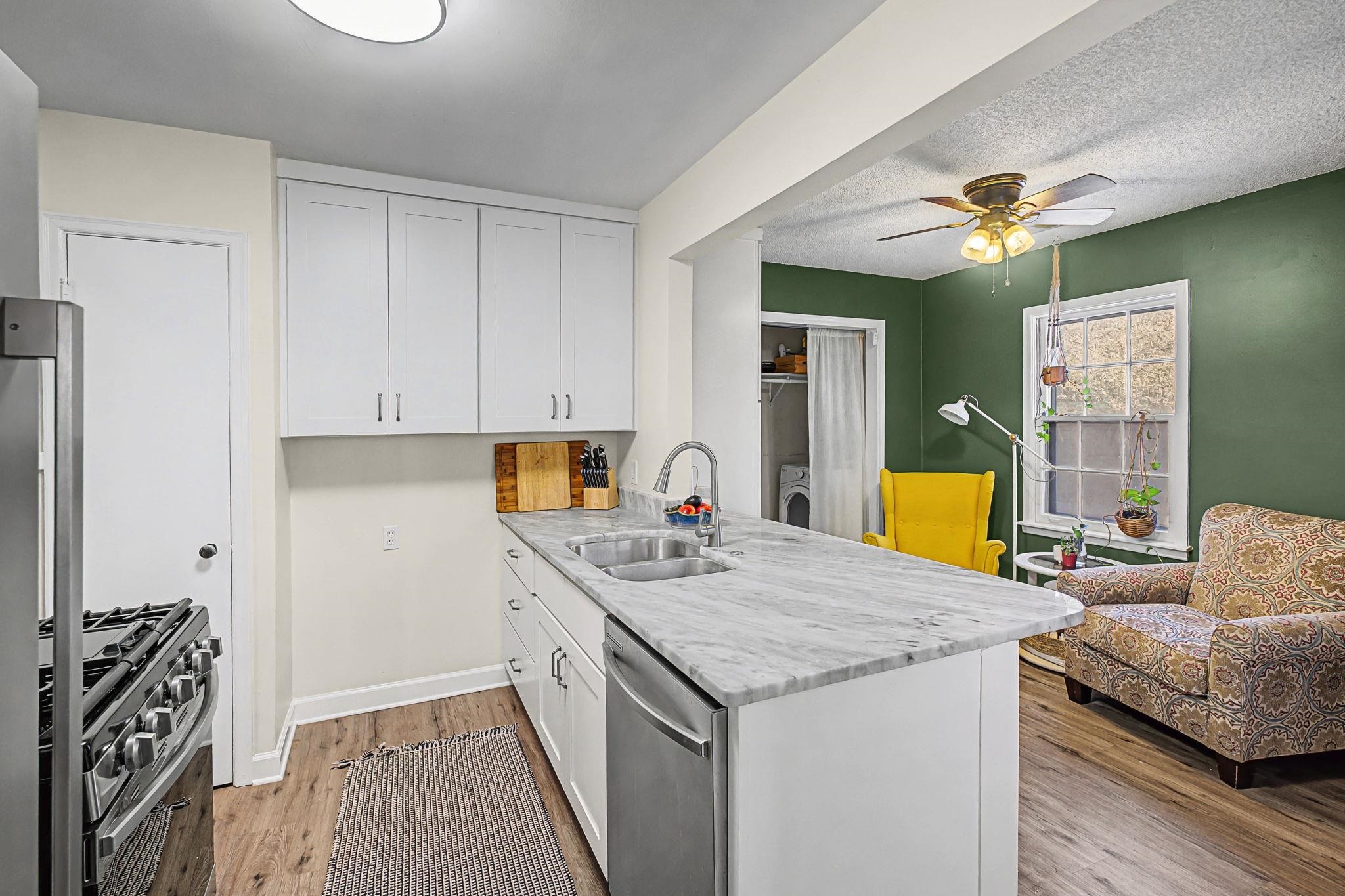 4620 Amboy Road Memphis, TN 38117 - Photo 7 of 22