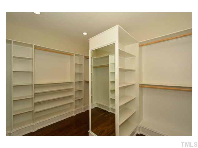 418 Forsyth Street Raleigh, NC 27609 - Photo 17 of 25 a room with closet