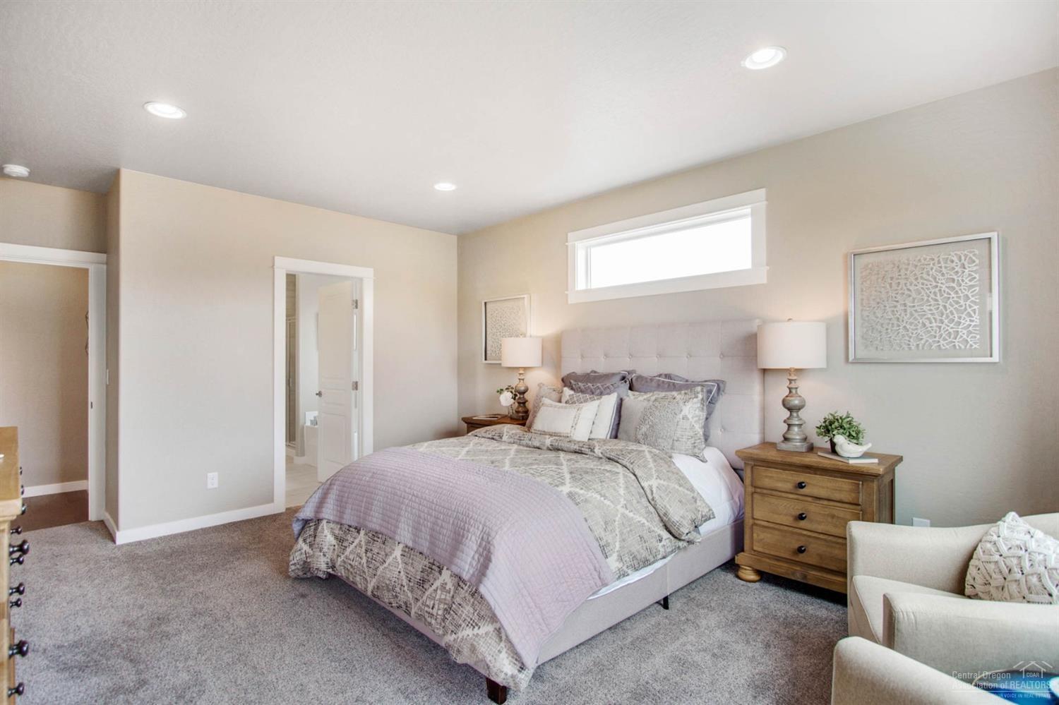 3517 Southwest Antelope Court Redmond, OR 97756 - Photo 15 of 24 Additional Photo