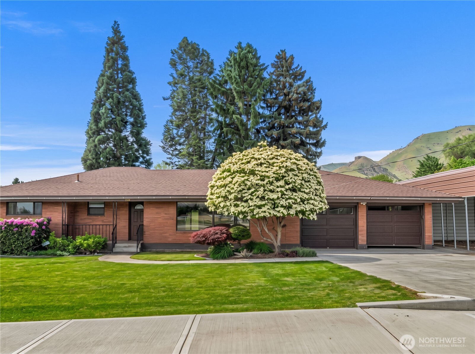 1909 Springwater Avenue Wenatchee, WA 98801 - Photo 30 of 34