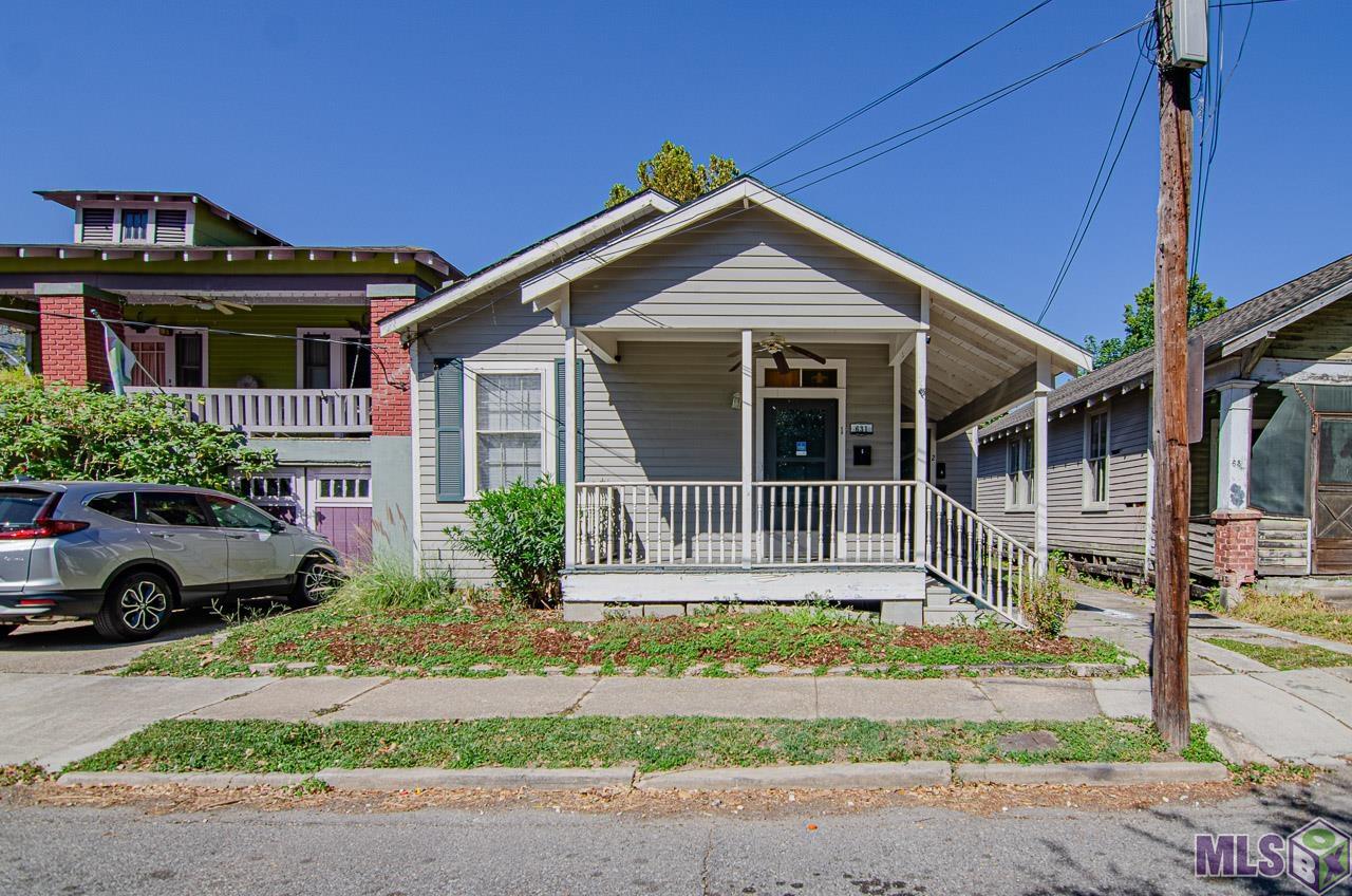 631 University Walk Baton Rouge, LA 70802 - Photo 2 of 17