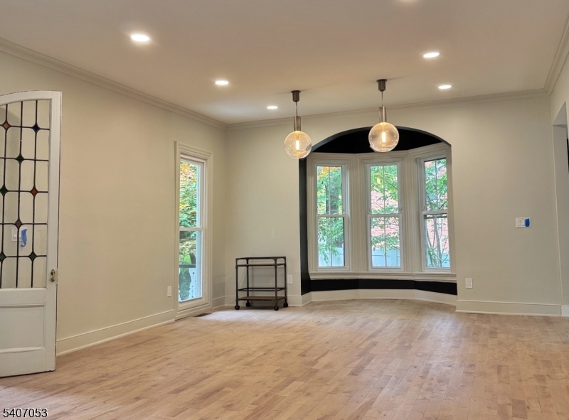 58 Ridgeway Avenue West Orange, NJ 07052 - Photo 2 of 12