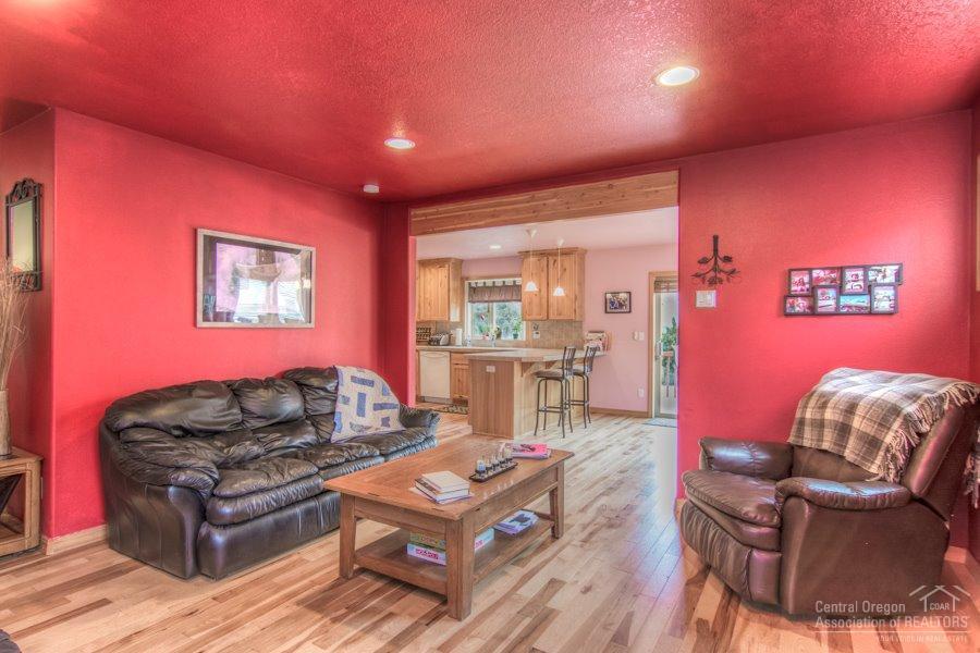 61210 Ridgewater Loop Bend, OR 97702 - Photo 7 of 24 Additional Photo