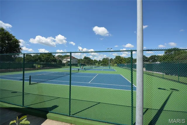 $119,800 | 113 Lemans Court, Unit 113, Lake St. Louis, MO 63367