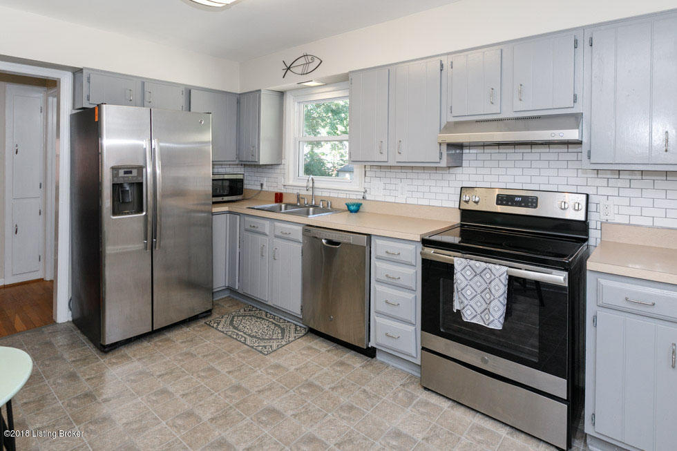 3035 Rosedale Boulevard Louisville, KY 40220 - Photo 26 of 50 026