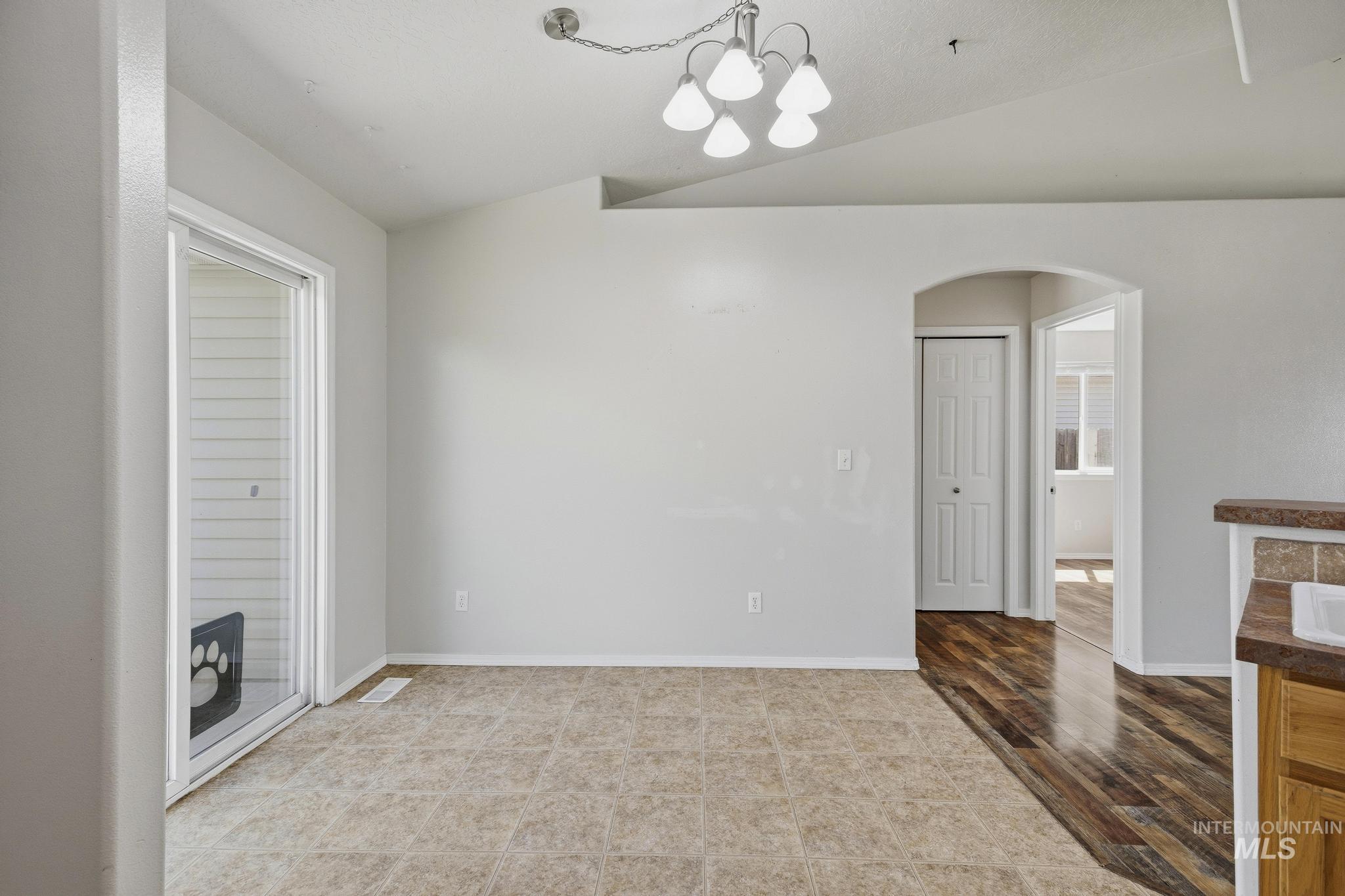 2611 Carnegie Street Caldwell, ID 83607 - Photo 14 of 46