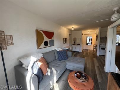 828 Wiggins Pass Road, Unit 9 Naples, FL 34110 - Photo 9 of 20