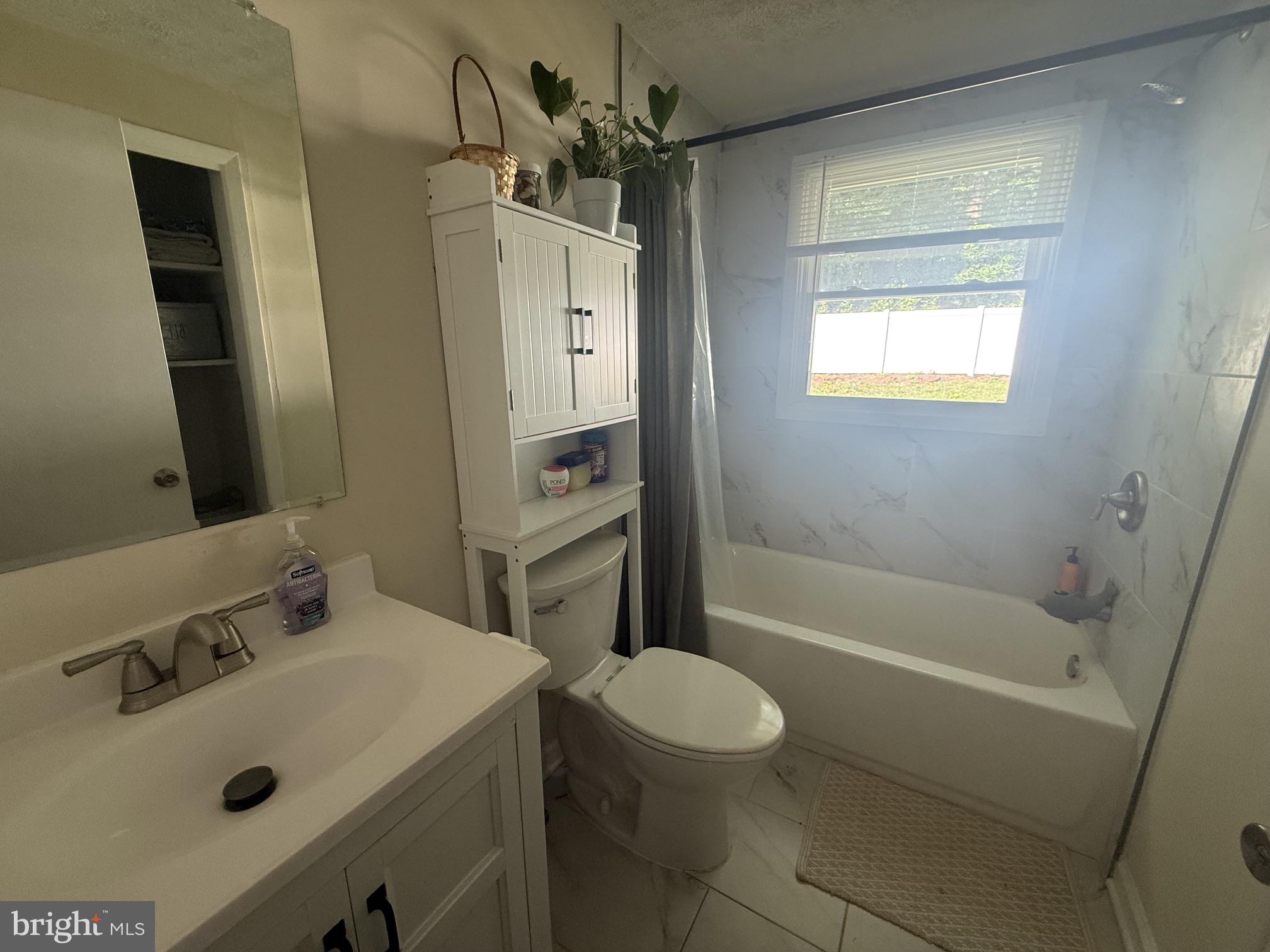 15073 Richmond Road Culpeper, VA 22701 - Photo 9 of 14 Bright and airy bathroom retreat.